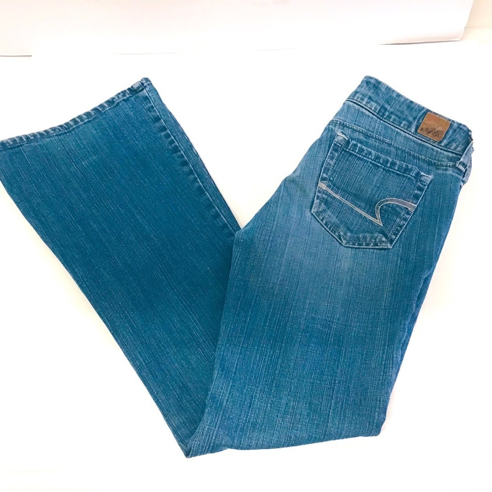 American Eagle Real Flare Jeans Size 4 Short